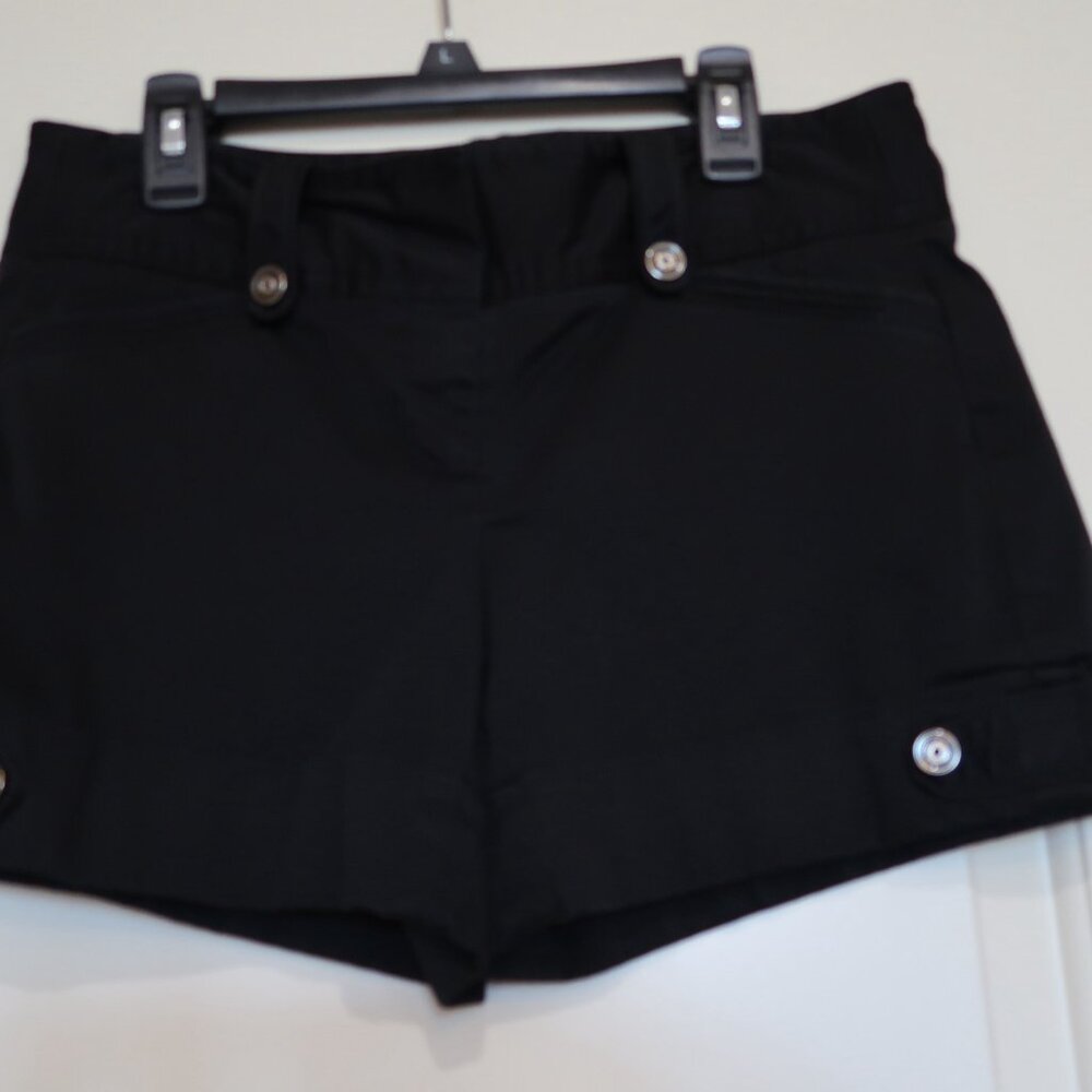 WHITE HOUSE BLACK MARKET SHORTS WITH SILVER BUTTON DETAILS, SIZE 2